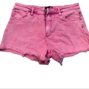 Pink Kit from the Kloth Shorts